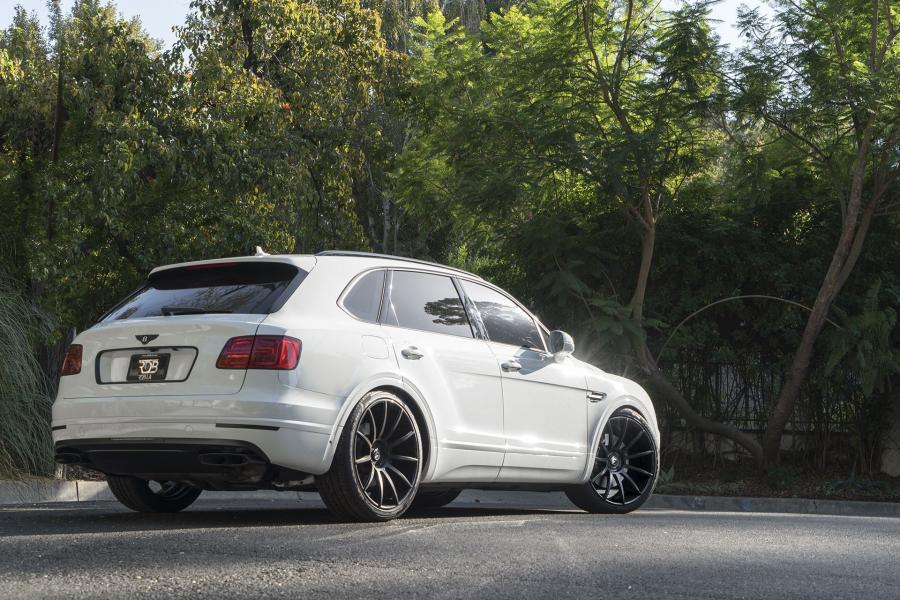  Bentley Bentayga on Forgiato Wheels (Undice-ECL) 2017 года  (фото 3 из 4)